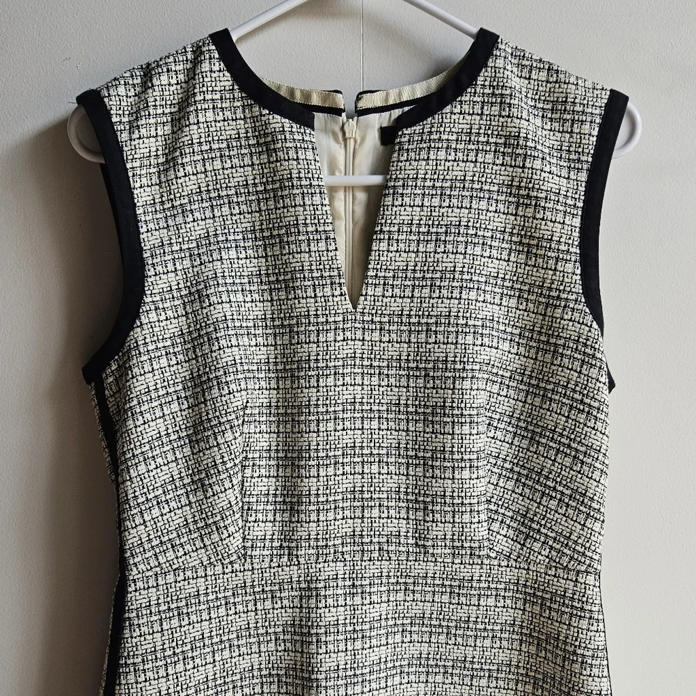 J.Crew Sleeveless Sheath Textured-Tweed Dress in Women's 8 - Picture 2 of 16